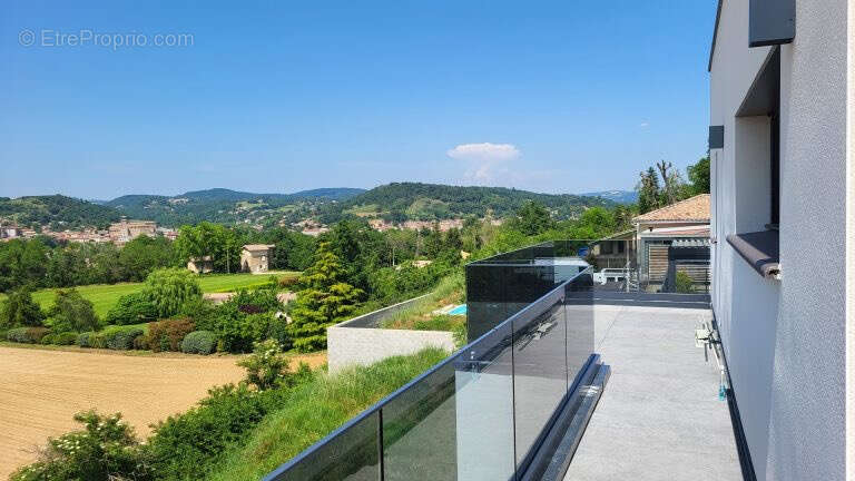 Maison à SAINT-DONAT-SUR-L&#039;HERBASSE