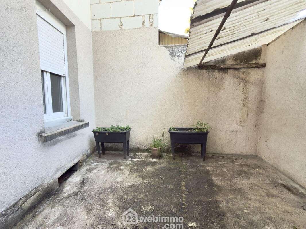 Courette commune sur l?arrière de l?immeuble. - Appartement à BEAUFORT-EN-VALLEE