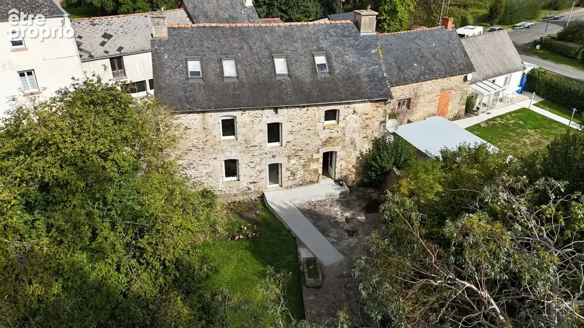 Saint-caradec - maison 4 chambres - garage - photo 2