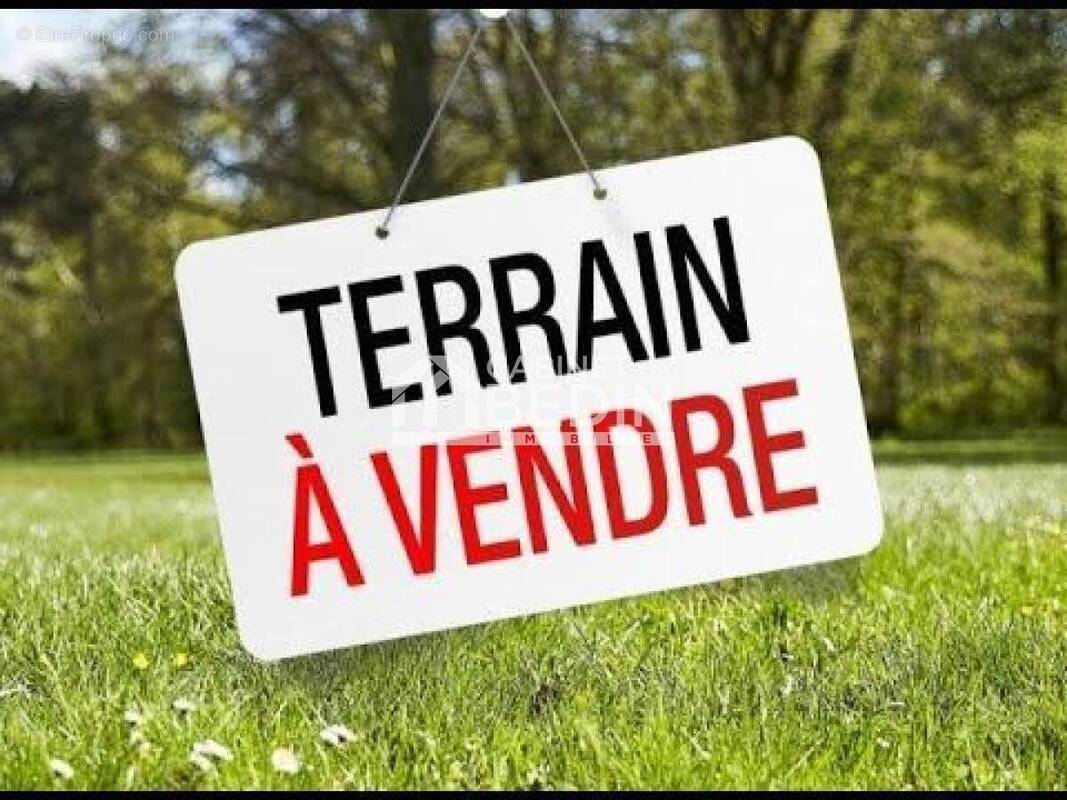 Terrain à LA TESTE-DE-BUCH
