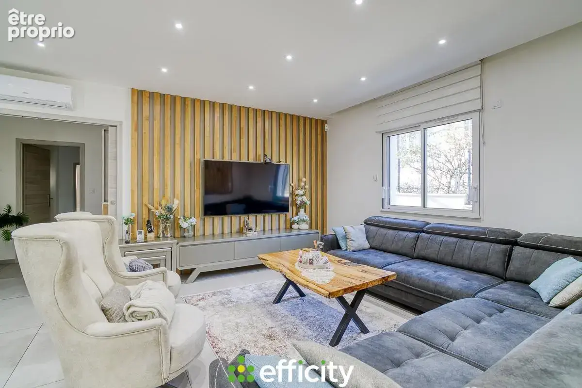 Maison 5 pièces 140 m² à vendre à Jassans-Riottier (01480) - photo 4