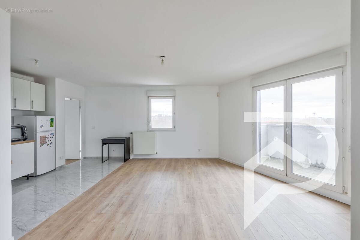 Appartement à IVRY-SUR-SEINE
