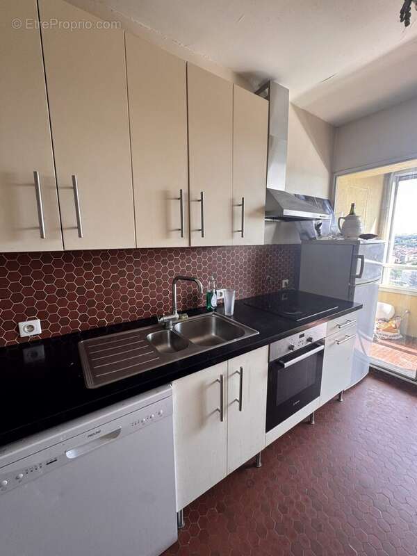 Appartement 79 m² à Roanne  - photo 4