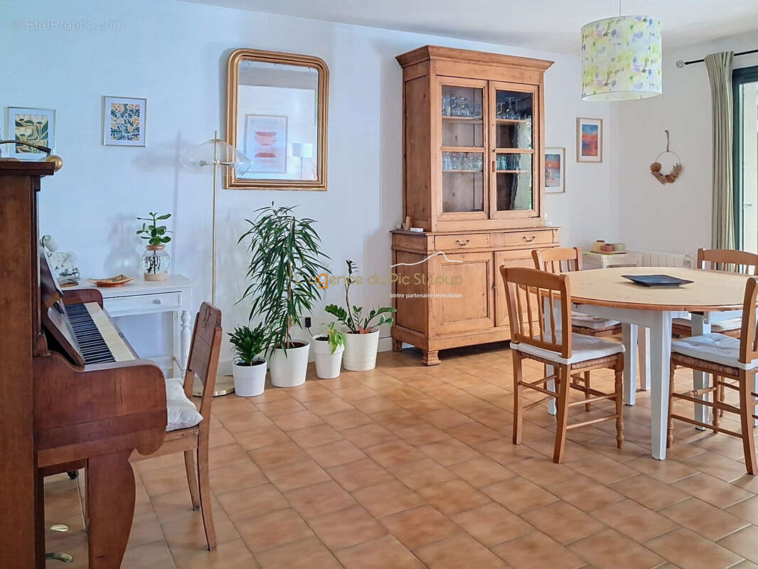 Maison 100 m² à Saint-Gely-Du-Fesc  - photo 3