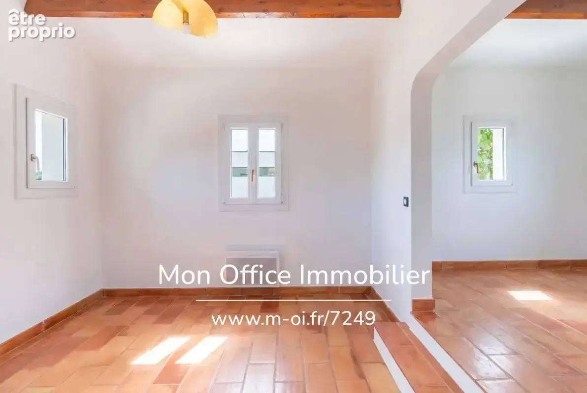 Référence : 7249-NGU. - Maison 8 pièces - 5 chambres - Bureau - Calme - centre-ville à vélo - photo 12