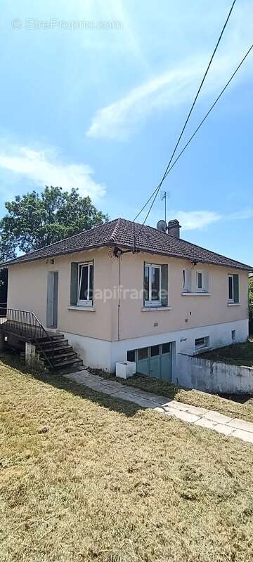 Maison à MONETEAU