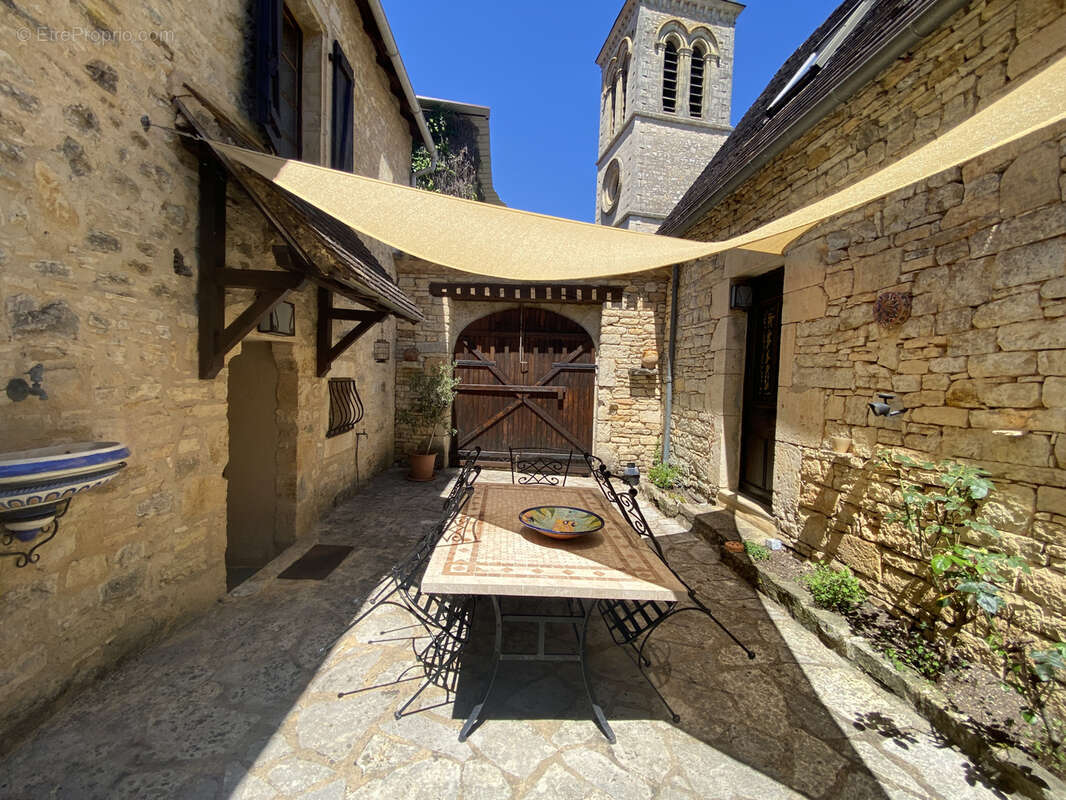 Maison à PONTCIRQ