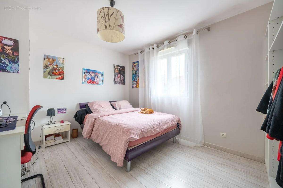 Maison à SARCELLES