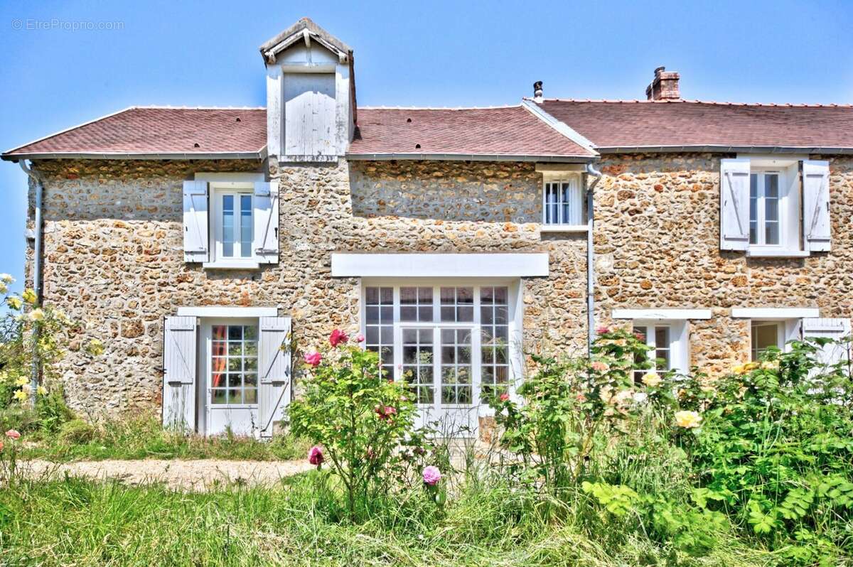 Maison à MAGNY-LES-HAMEAUX