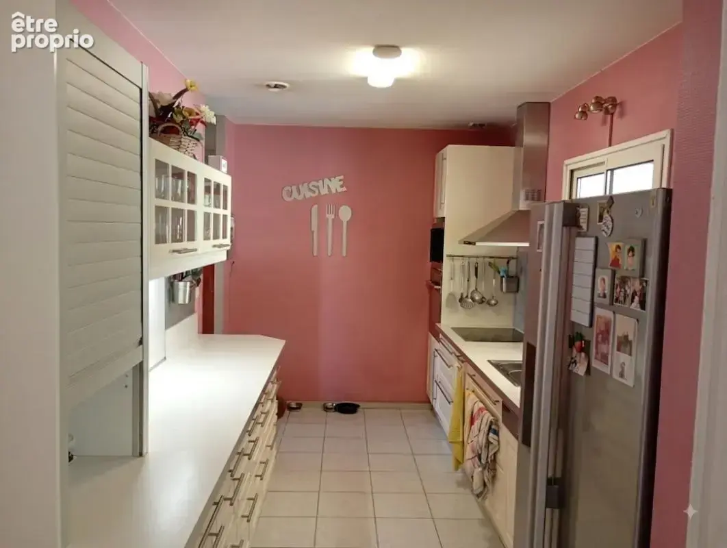 Maison plain-pied de 145M² sur un terrain de 1000M² + garage + dépendance - photo 3