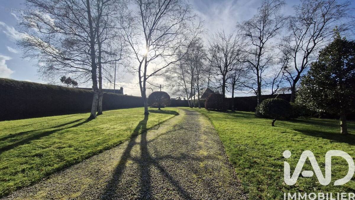 Photo 1 - Terrain à SAINT-JULIEN