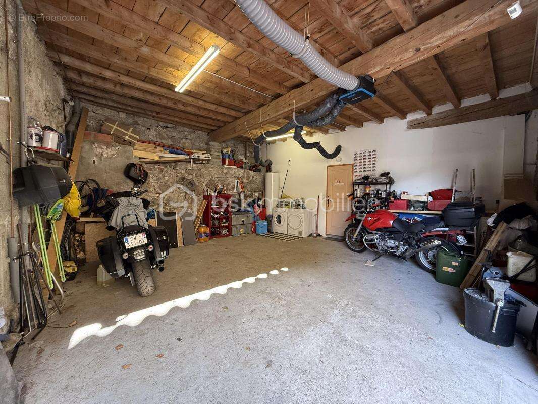 Appartement à LAROQUE-D'OLMES