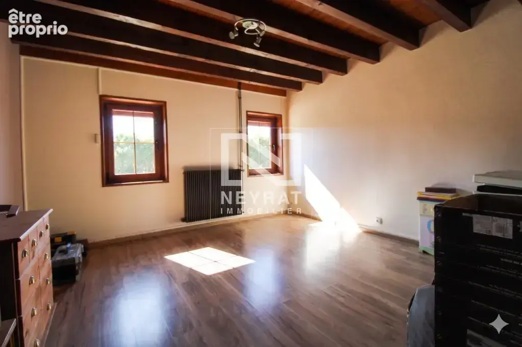 Maison 4 chambres et parcelle de 3900 m², une cour - photo 9