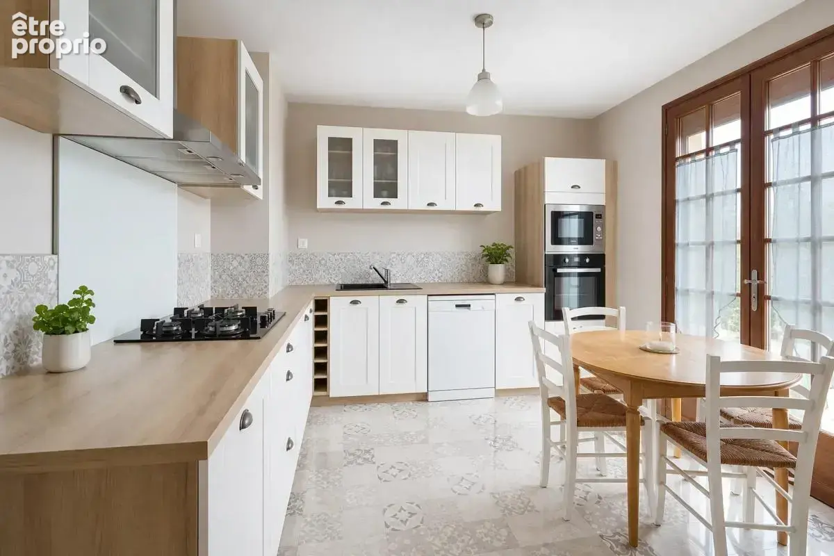 Maison de 186 m² avec jardin à Lubersac - photo 3