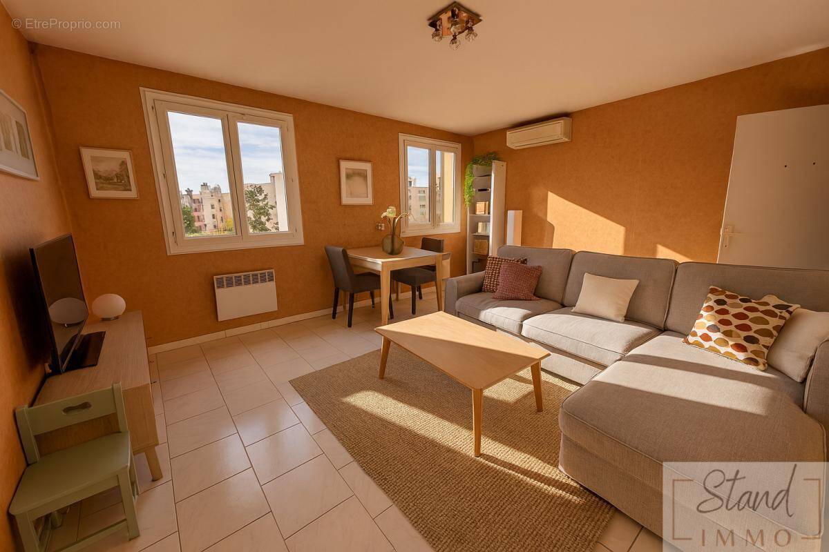 Appartement à MARSEILLE-9E