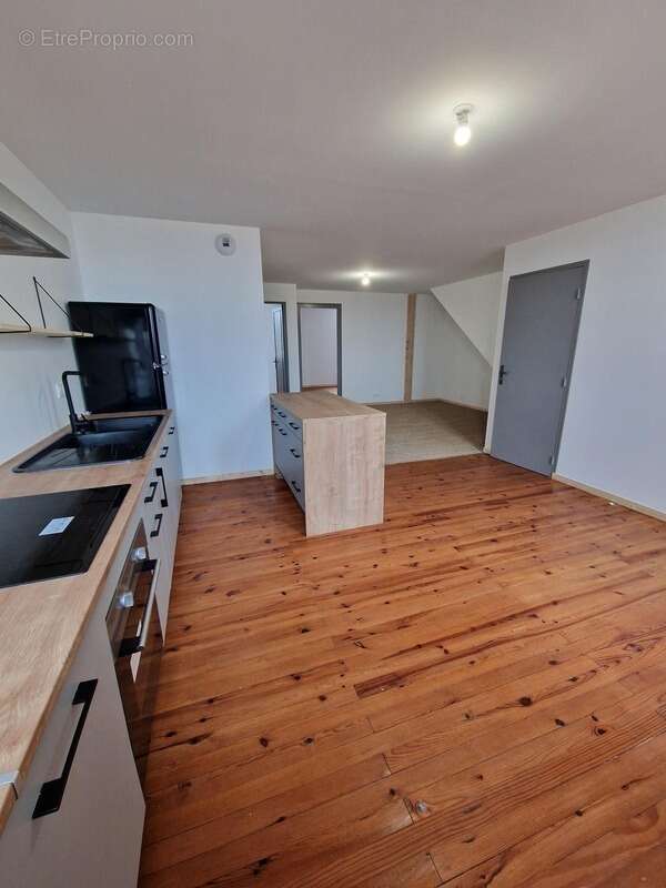 Maison à SAINT-JEAN-D'ANGELY