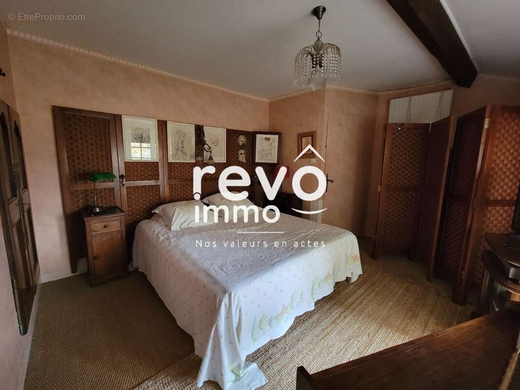 Maison à SAINT-REMY-EN-MAUGES