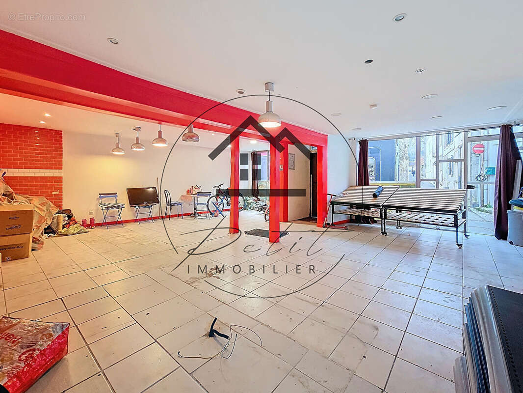 Appartement à MOUY