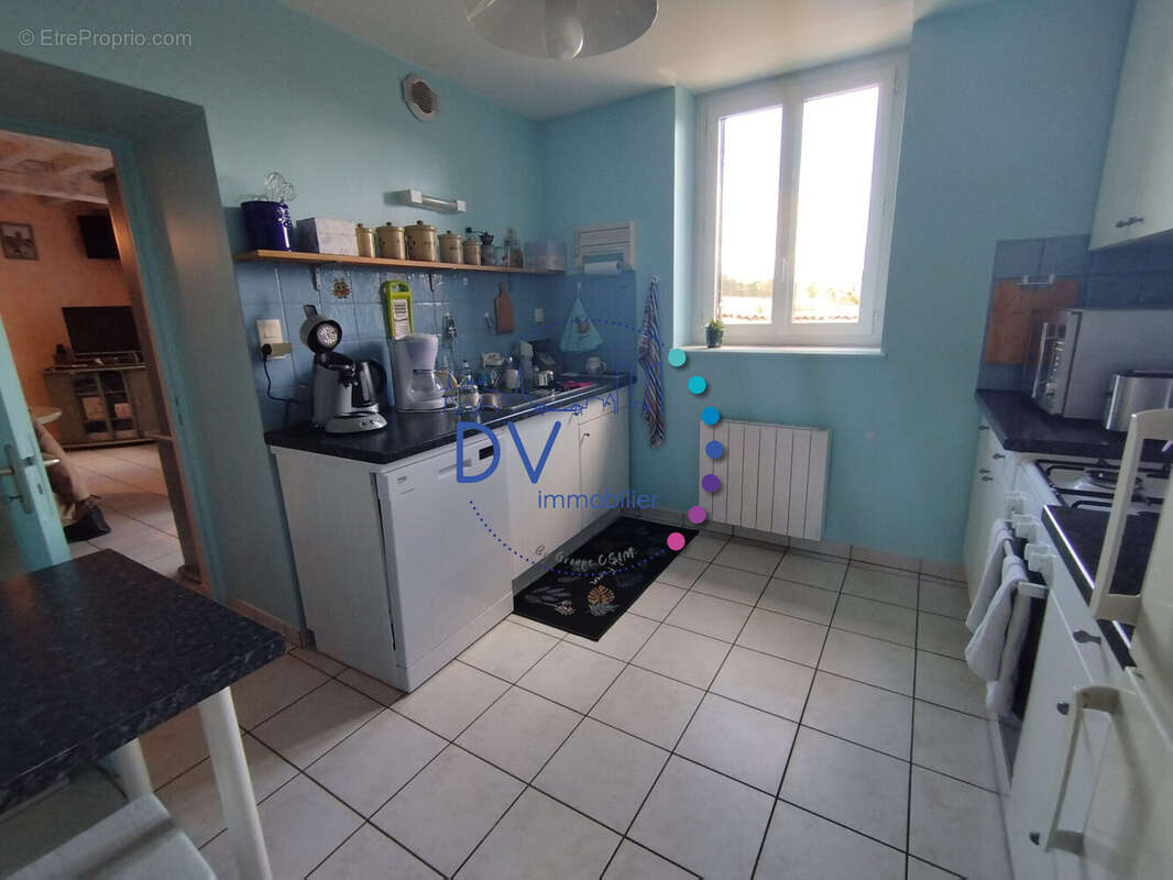 Maison à SAINT-JUST-D'AVRAY