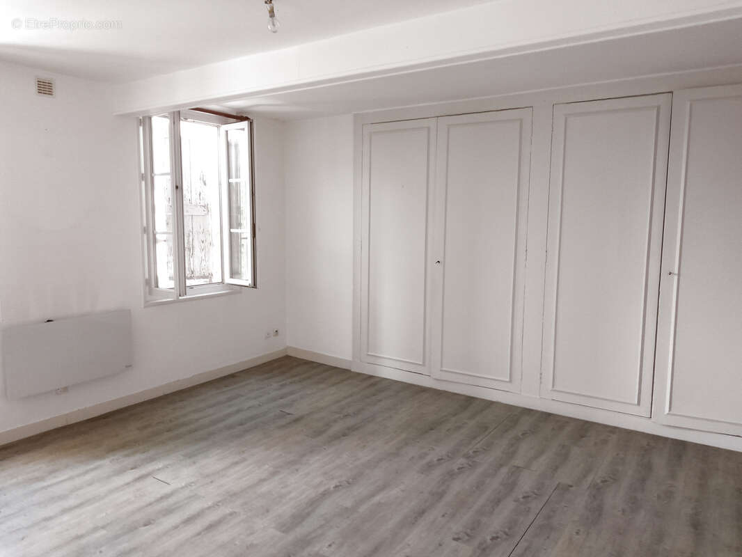 Appartement à HIERSAC