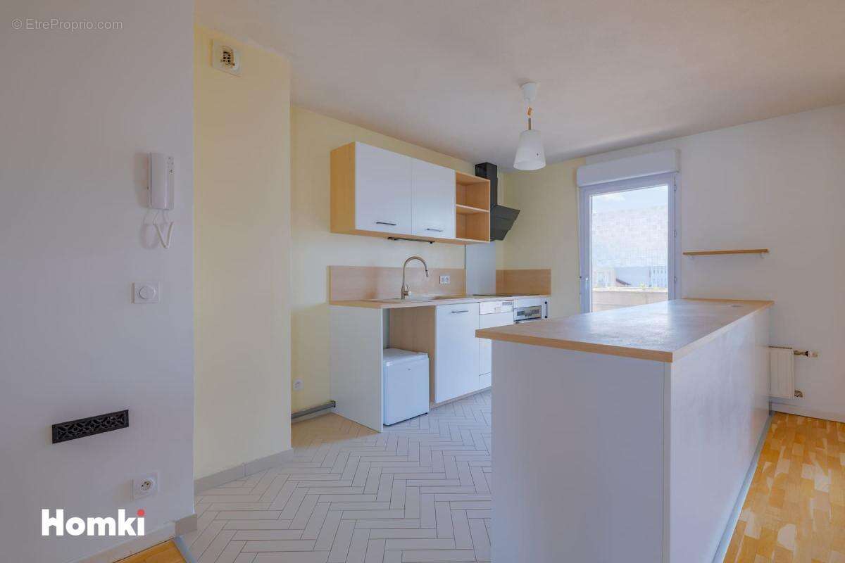 T4 de 82 m² avec balcon, cave et garage possible – Résidence récente et sécurisée - photo 4