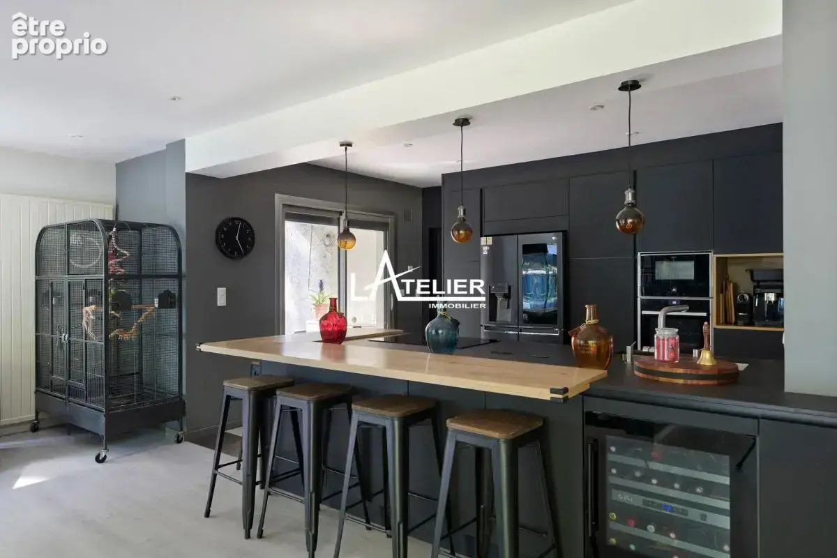 Maison 7 pièces 254 m² à vendre à Sautron (44880) - photo 4