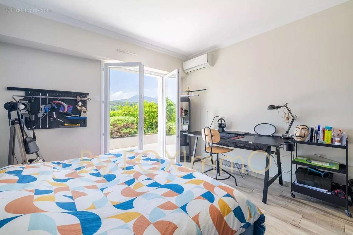 Maison à LA COLLE-SUR-LOUP