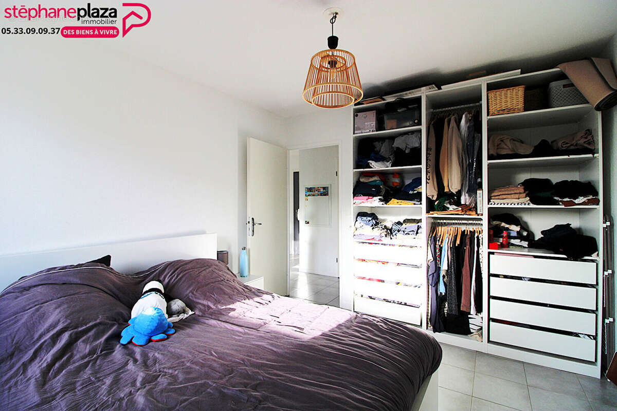 Appartement à CADAUJAC