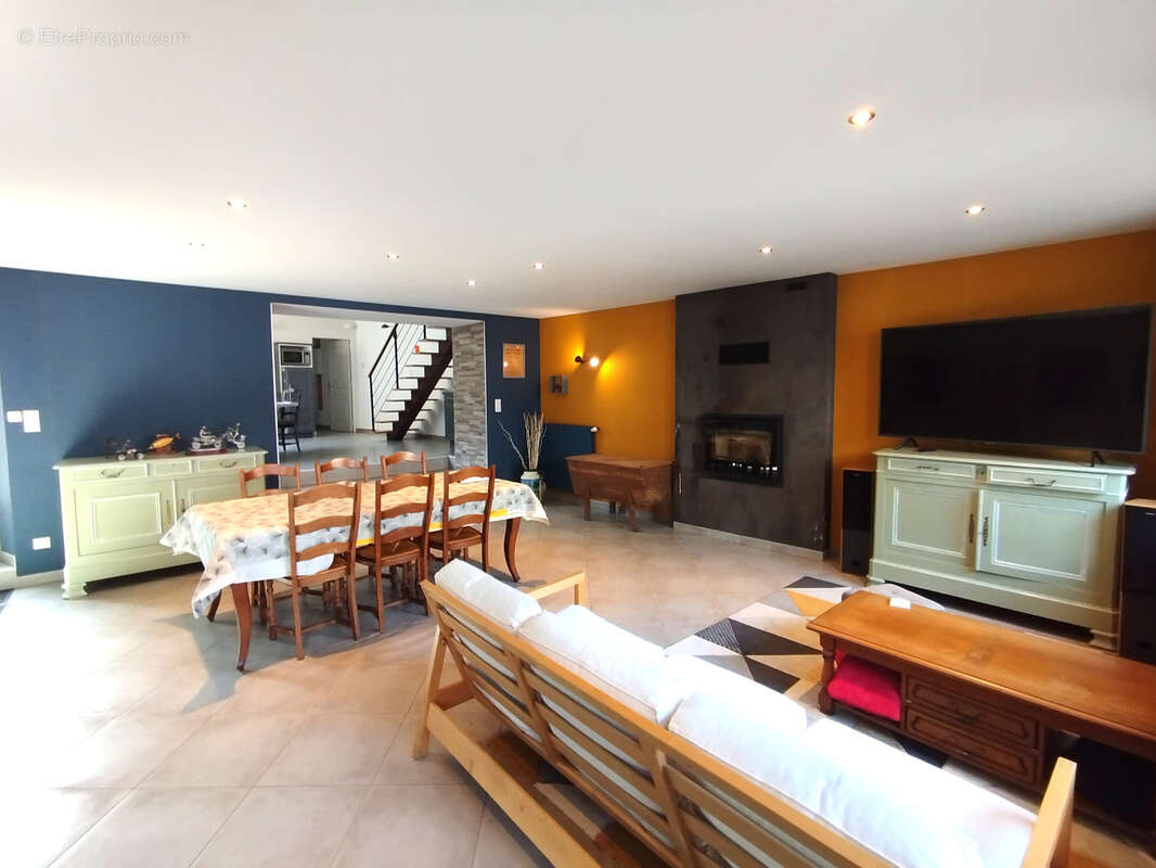 Maison à LA BAZOUGE-DU-DESERT