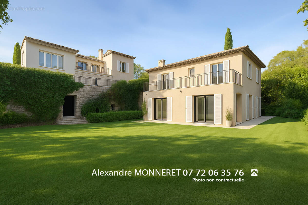 Appartement à MOUANS-SARTOUX