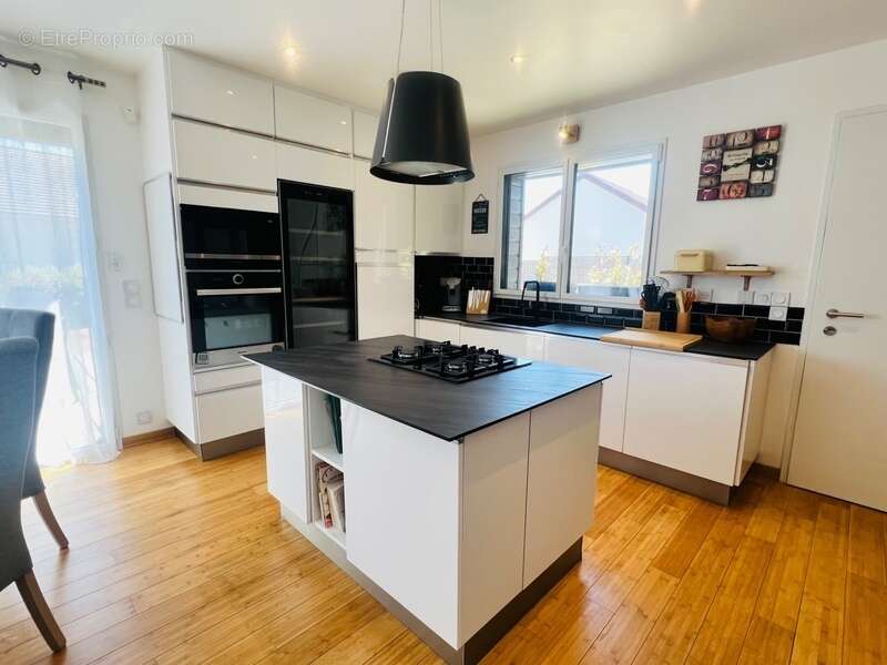 Maison à CHATELLERAULT