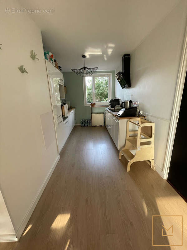 Appartement 70 m² à Caen  - photo 6