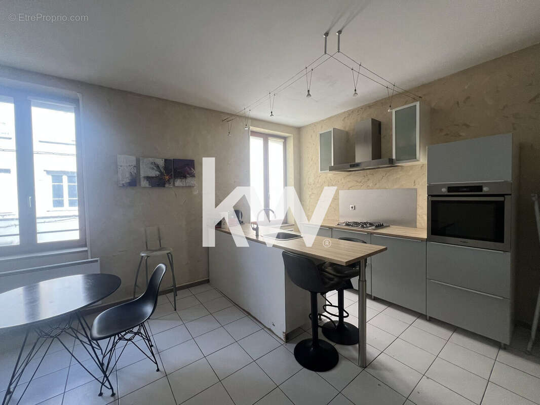 Appartement à SAINT-ETIENNE