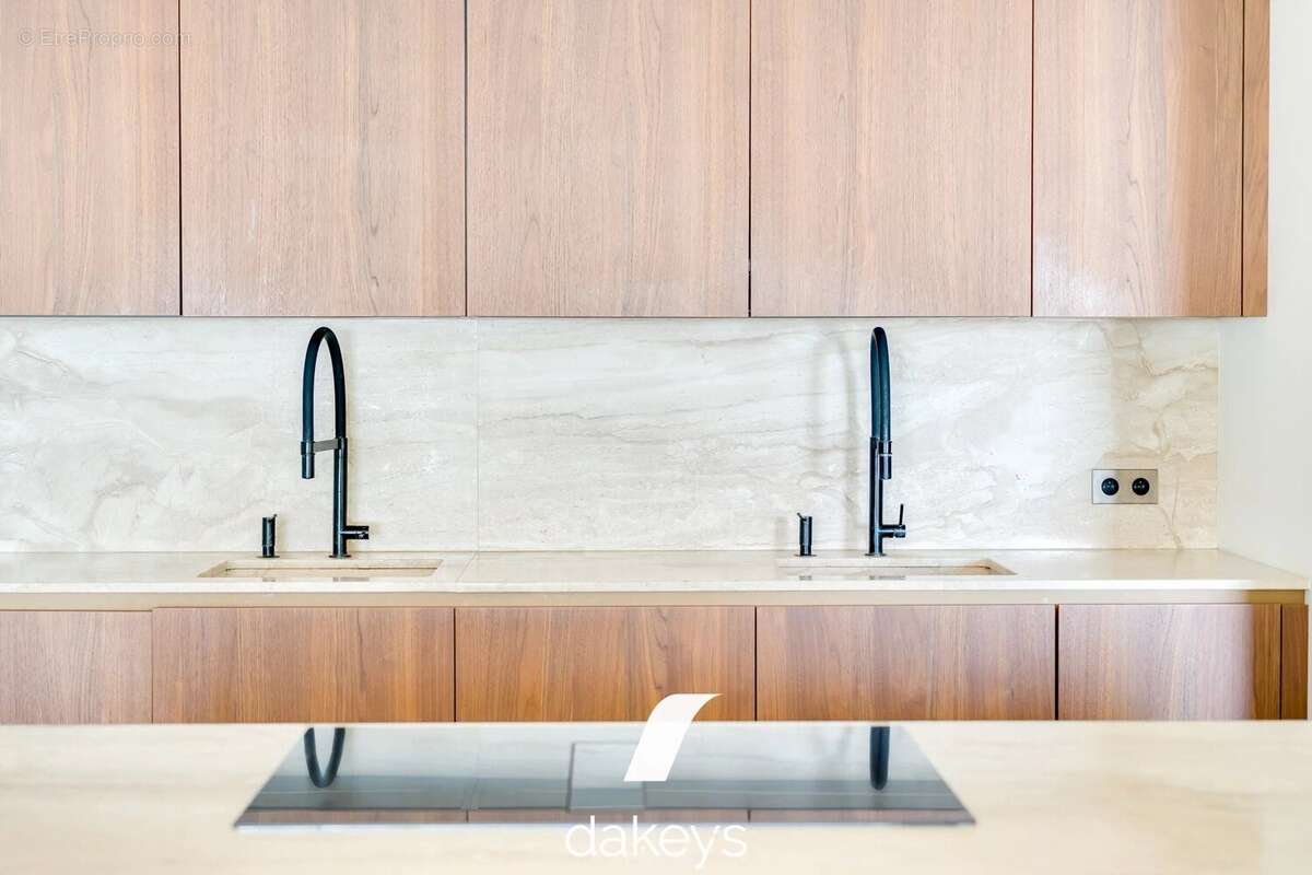 Appartement à MARSEILLE-7E