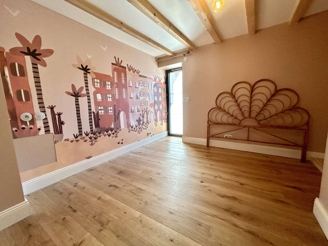 Maison à MONNETIER-MORNEX