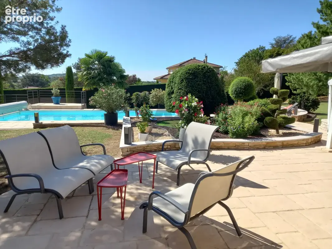 Lissieu proche Limonest   Maison 180 m2- terrain 3 000 m2- piscine- - photo 11