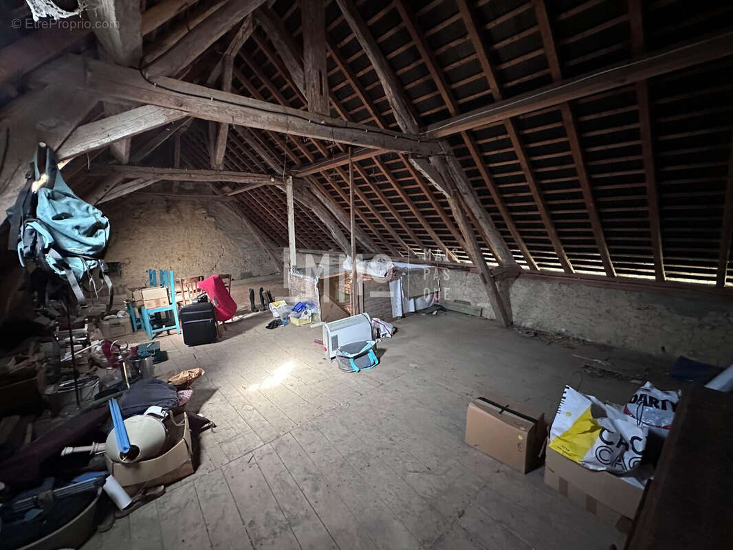 Maison à COURDEMANCHE