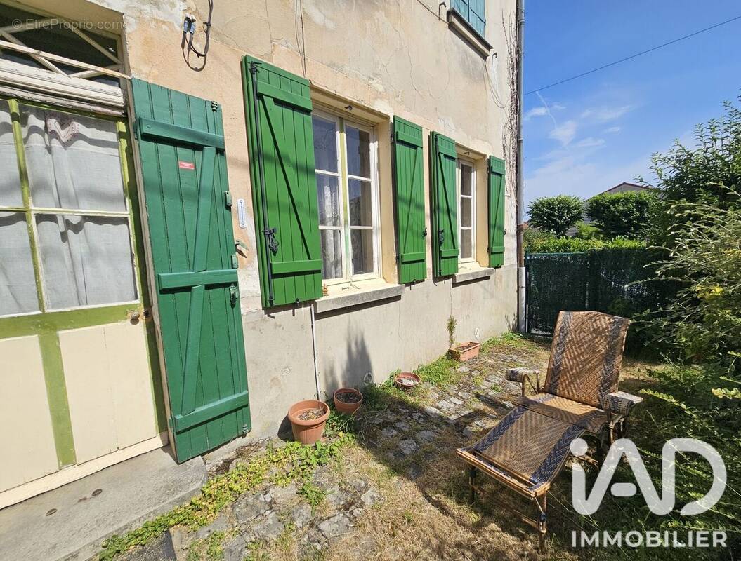Maison 136 m² à Montry  - photo 1