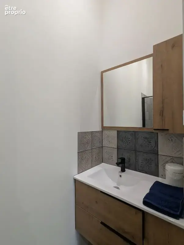 VILLECROZE maison rénovée de 138 m², 5 pièces, piscine au calme - photo 16