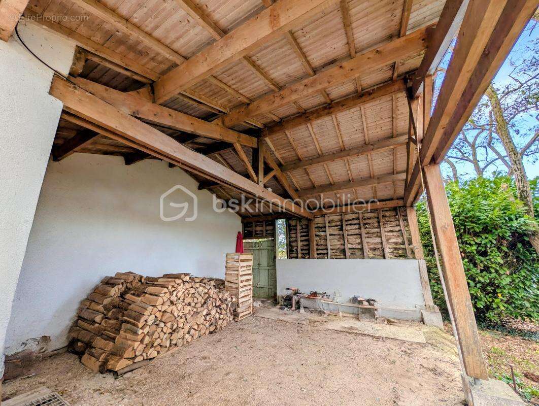 Maison à SAINT-AGNANT