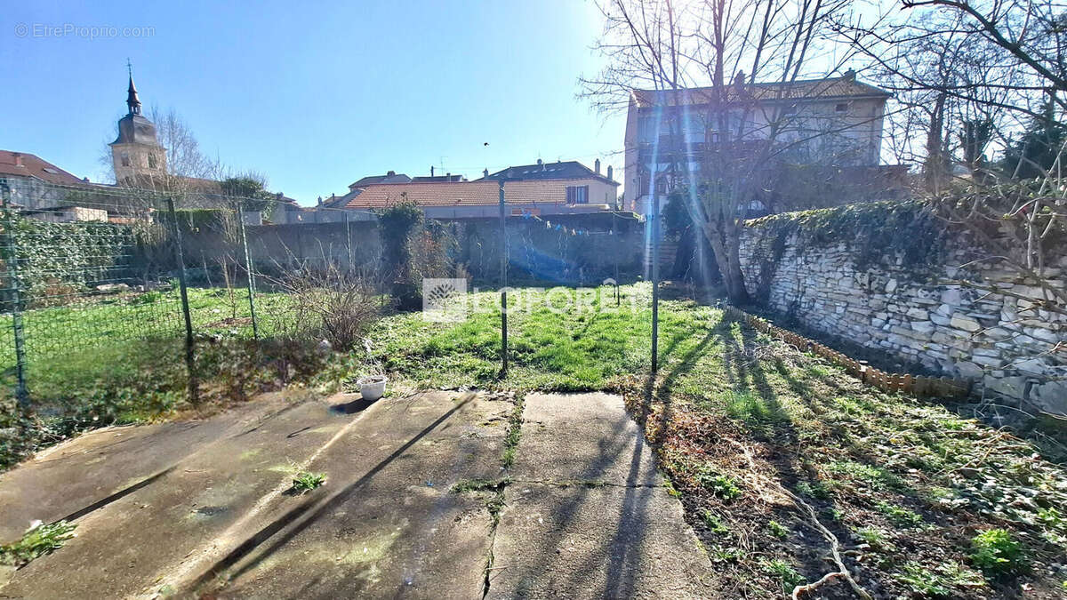 Maison à ROSIERES-AUX-SALINES