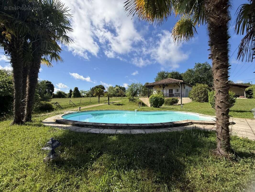 Maison à SAINTE-CHRISTIE-D'ARMAGNAC