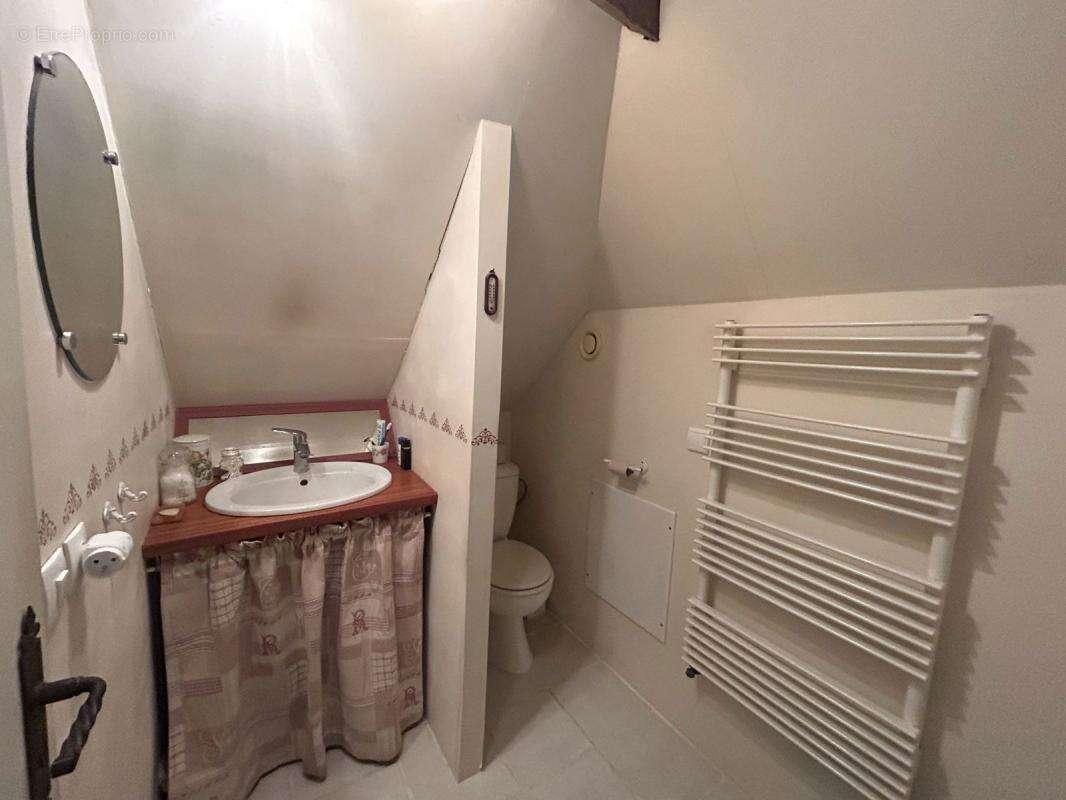 Maison à NADAILLAC-DE-ROUGE