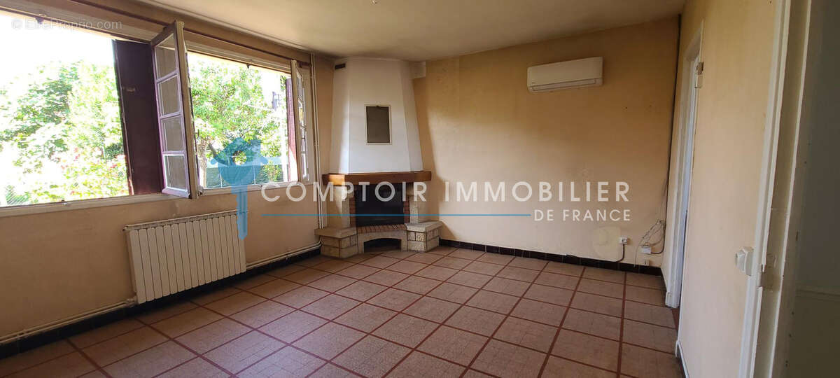 Dpt Haute Garonne31- A vendre St Gaudens 31800- Maison T5 sur parcelle de 640 m2 avec garage - photo 4