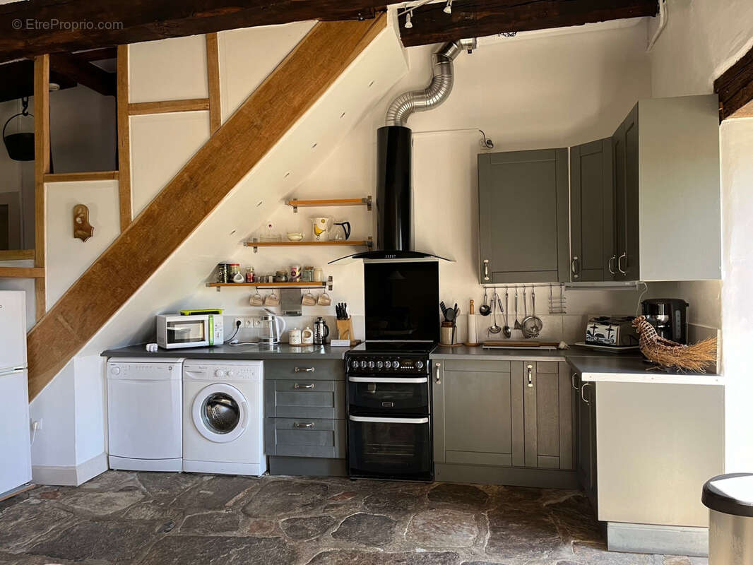 Maison à COUSSAC-BONNEVAL