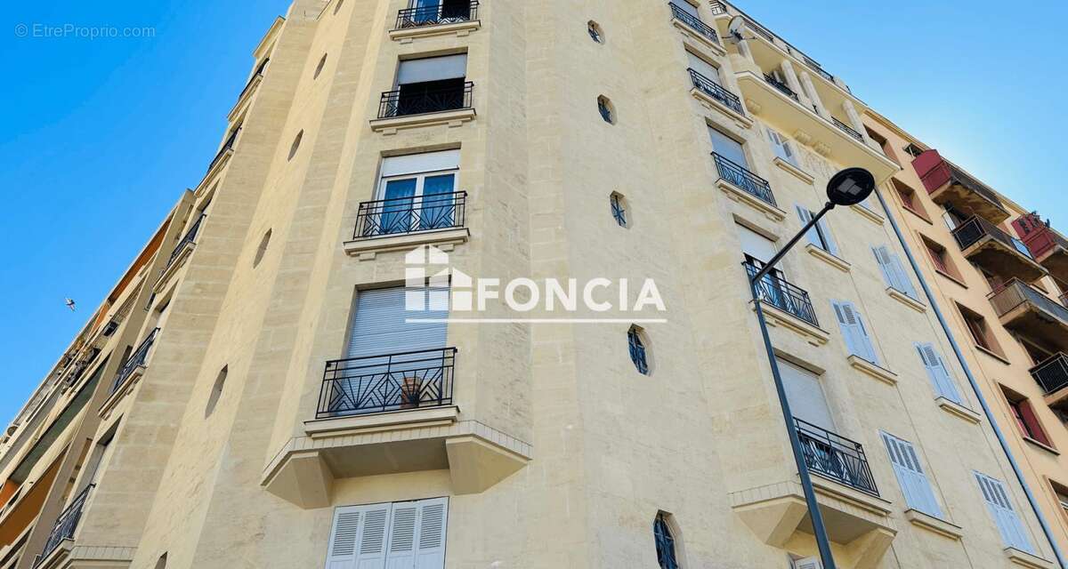 Appartement à MARSEILLE-3E