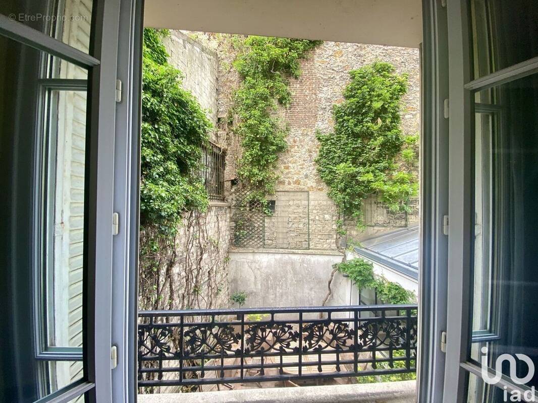 Photo 1 - Appartement à PARIS-18E