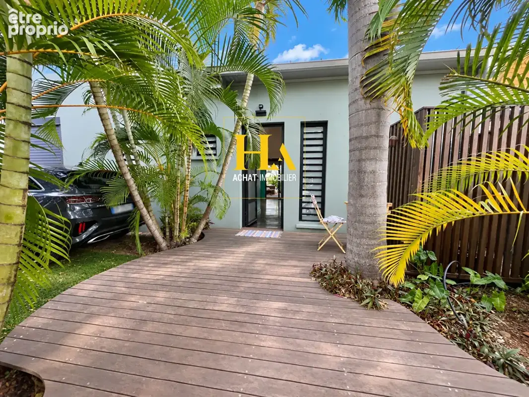 Maison Etang-Salé les hauts - 137m²  6 pièces - photo 4