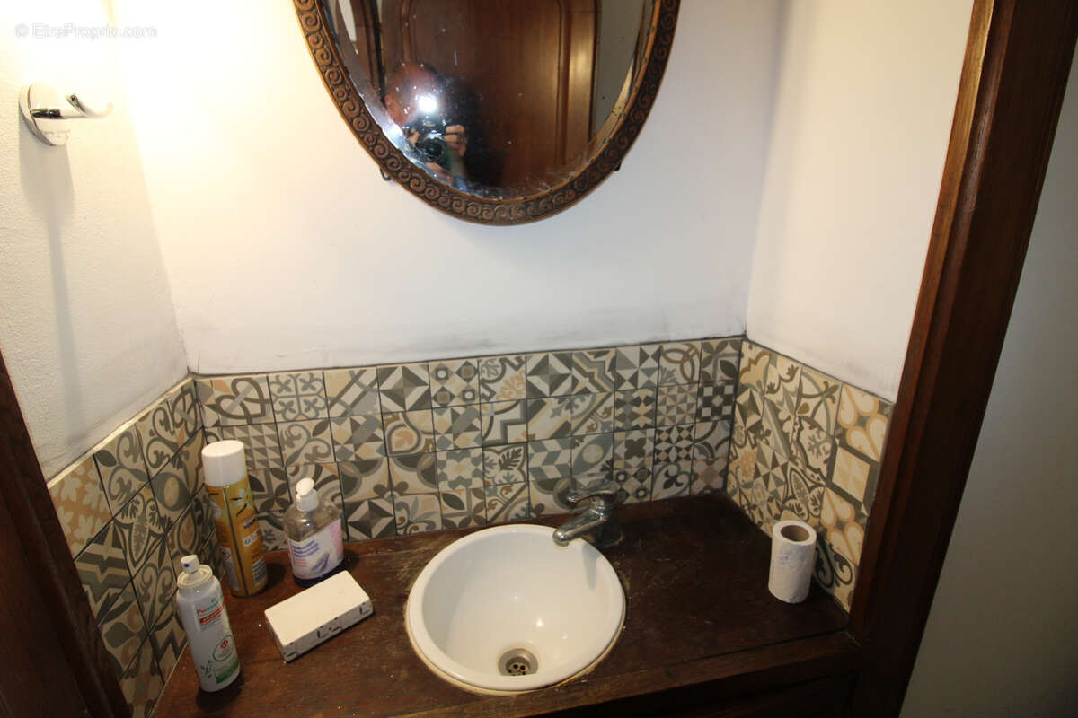 Maison à COLOMBIERES-SUR-ORB