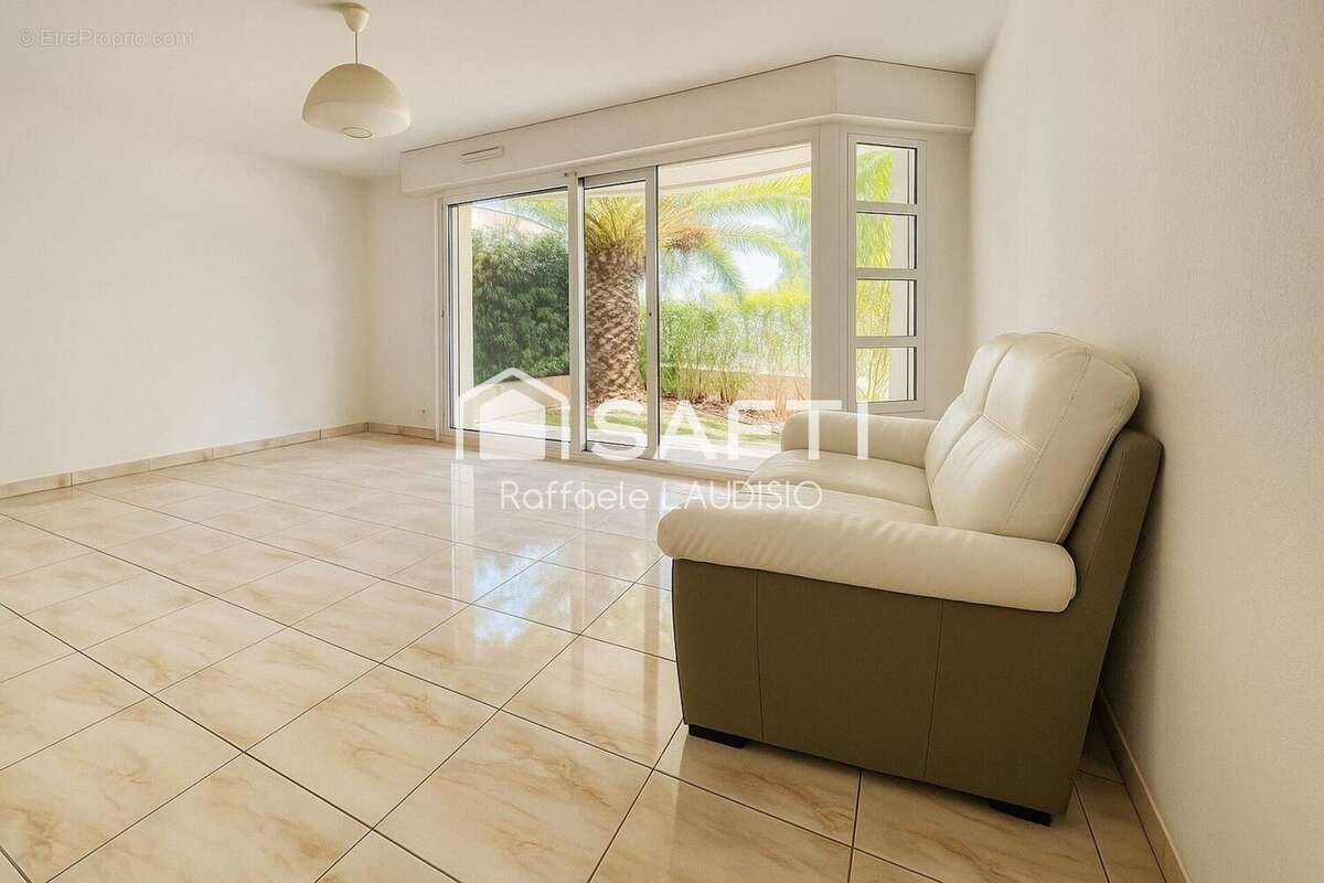 Photo 5 - Appartement à FREJUS